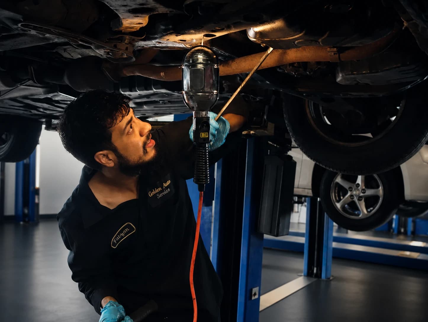 Golden Auto Service team in action